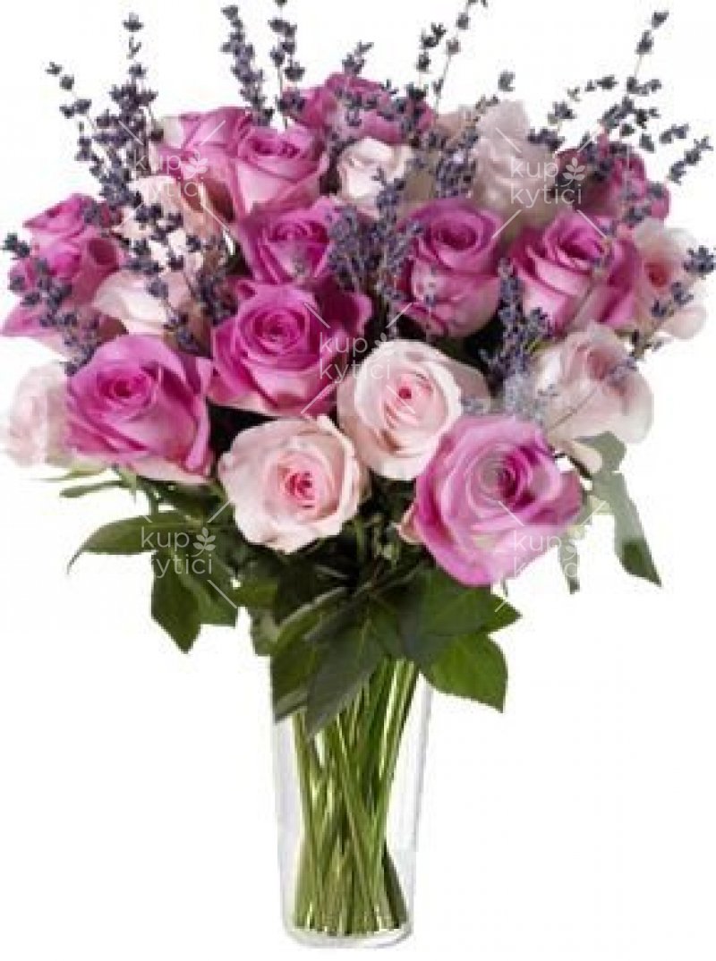 A simple bouquet of roses  Lucie